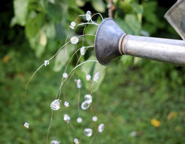 Leijuva kastelukannu DIY