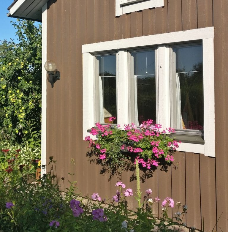 Vaaleanpunaiset lasit voi jättää kotiin (ja arvonta muistutus)